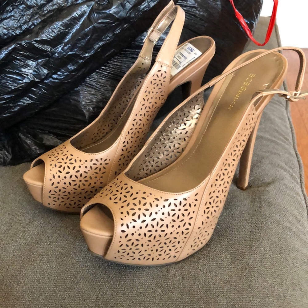 BCBG Pumps